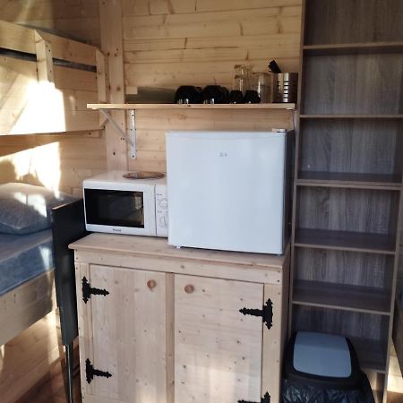 Camping Des Ribieres Конфоланс Екстериор снимка
