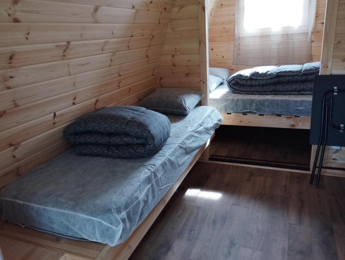 Camping Des Ribieres Конфоланс Екстериор снимка