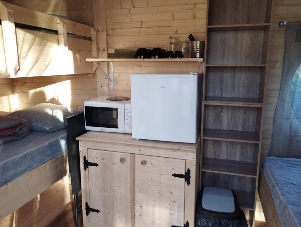 Camping Des Ribieres Конфоланс Екстериор снимка