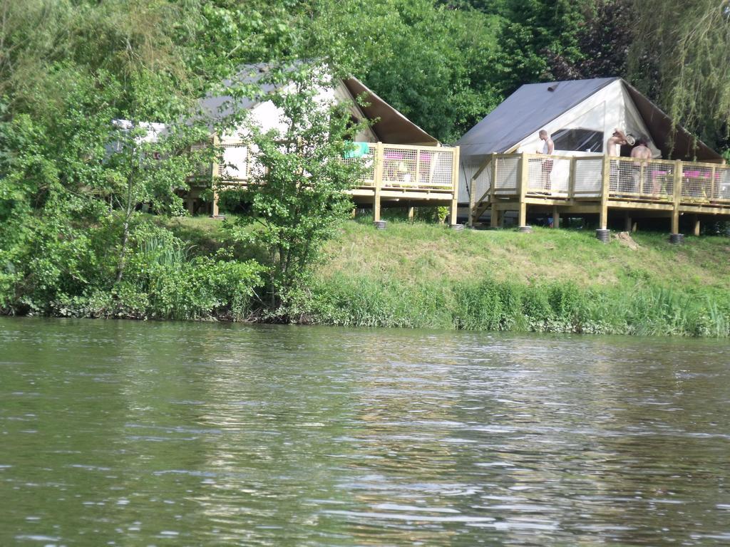 Camping Des Ribieres Конфоланс Екстериор снимка