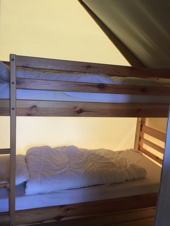 Camping Des Ribieres Конфоланс Екстериор снимка